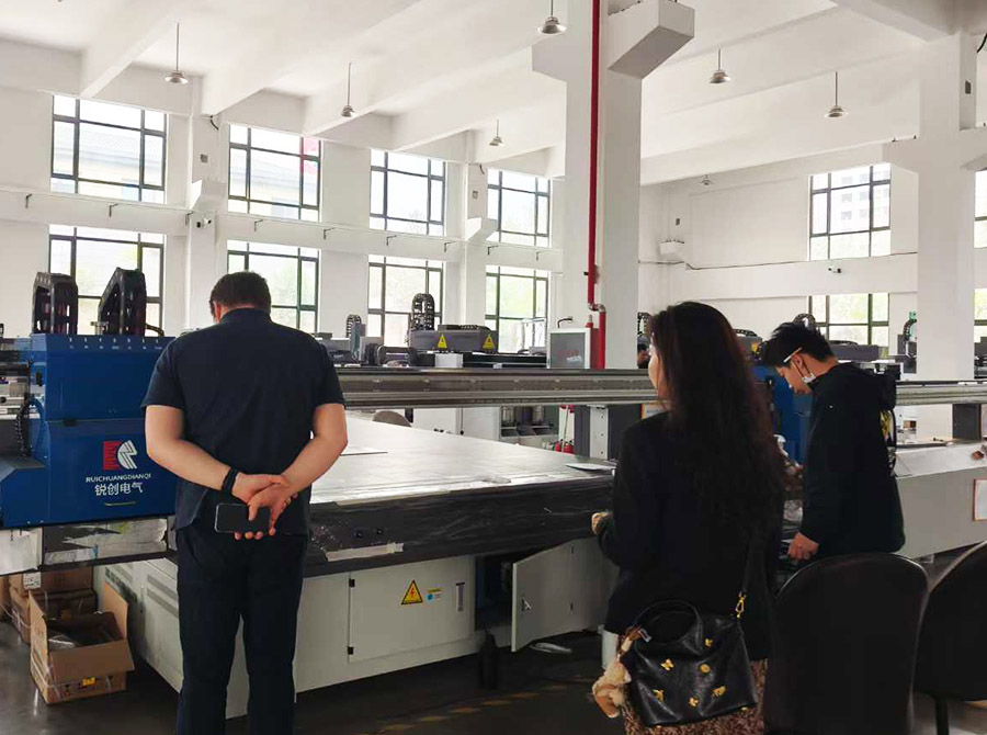 俄羅斯客戶驗(yàn)廠-3